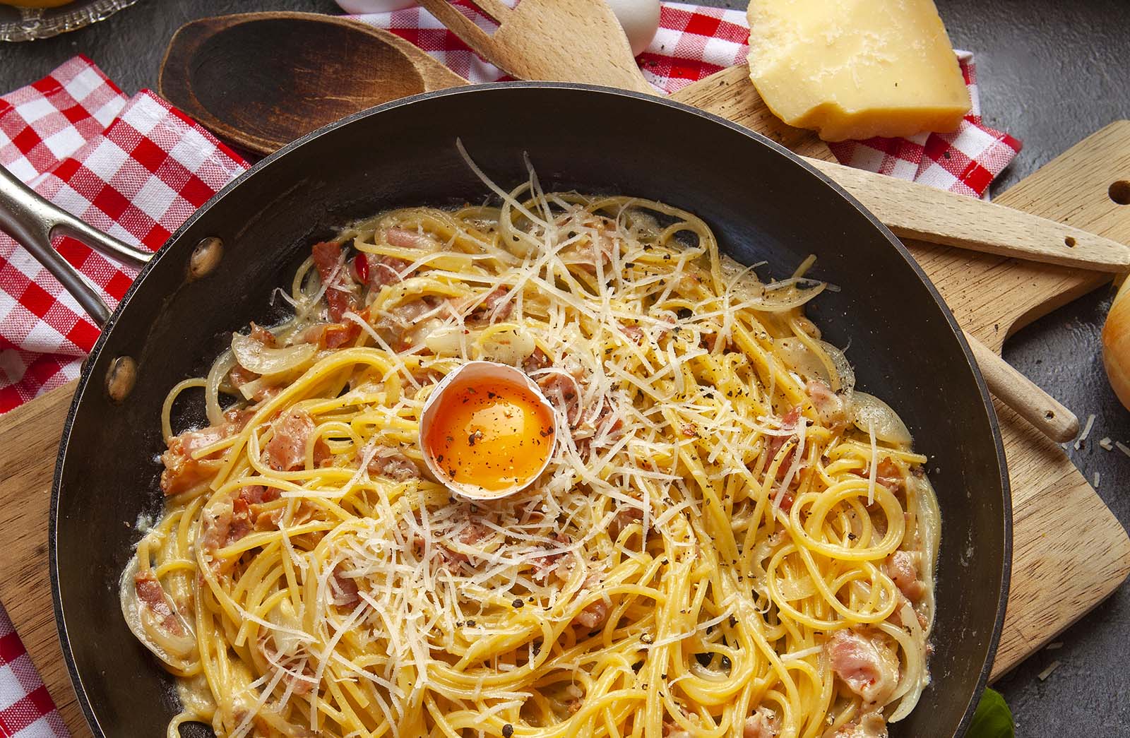 Spaghetti alla carbonara - Fiorelli
